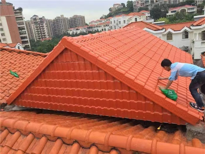 使用优质的信阳合成树脂瓦，12级的台风“暹芭”来袭，也吹不走！